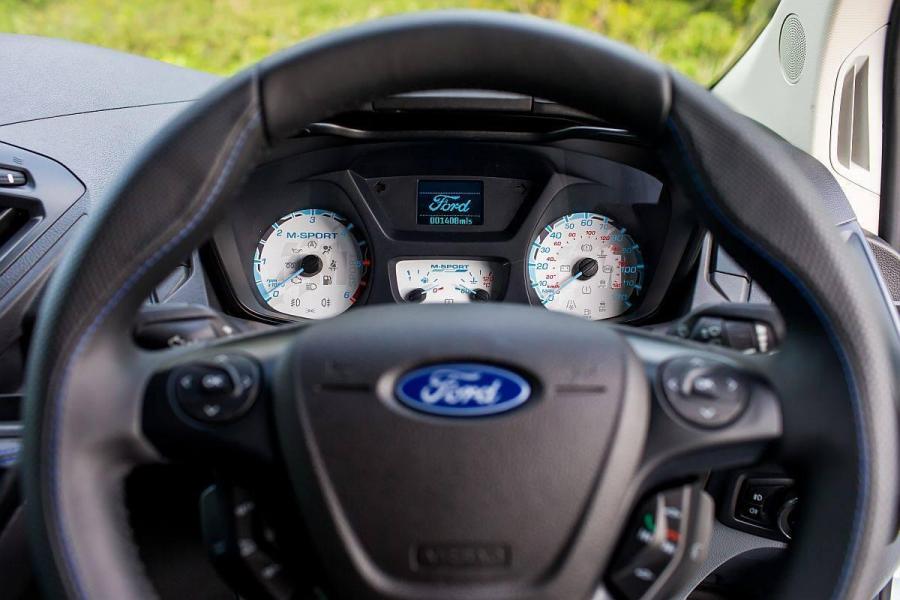  Ford Transit Custom M-Sport 2015 года  (фото 23 из 38)